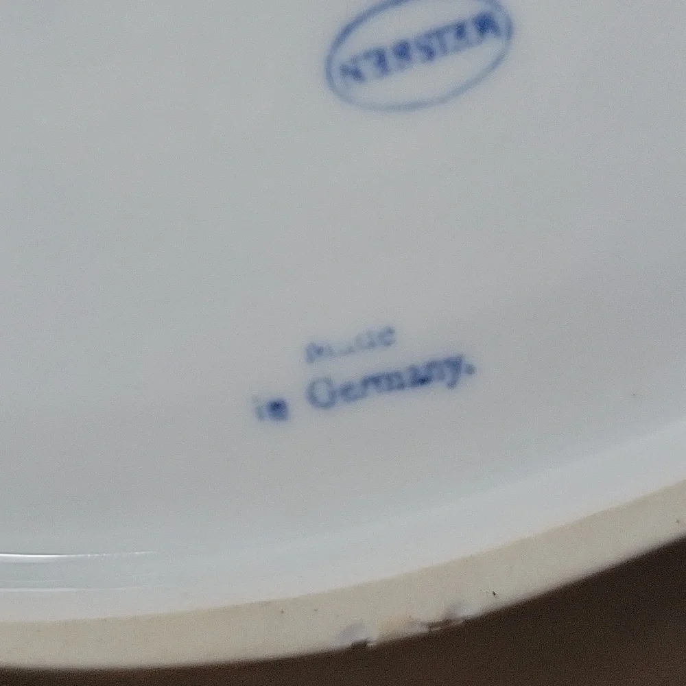 MEISSEN BLUE ONION 12